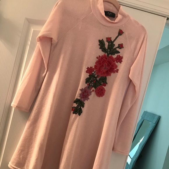 Pink floral dress. Size M - Picture 3 of 5